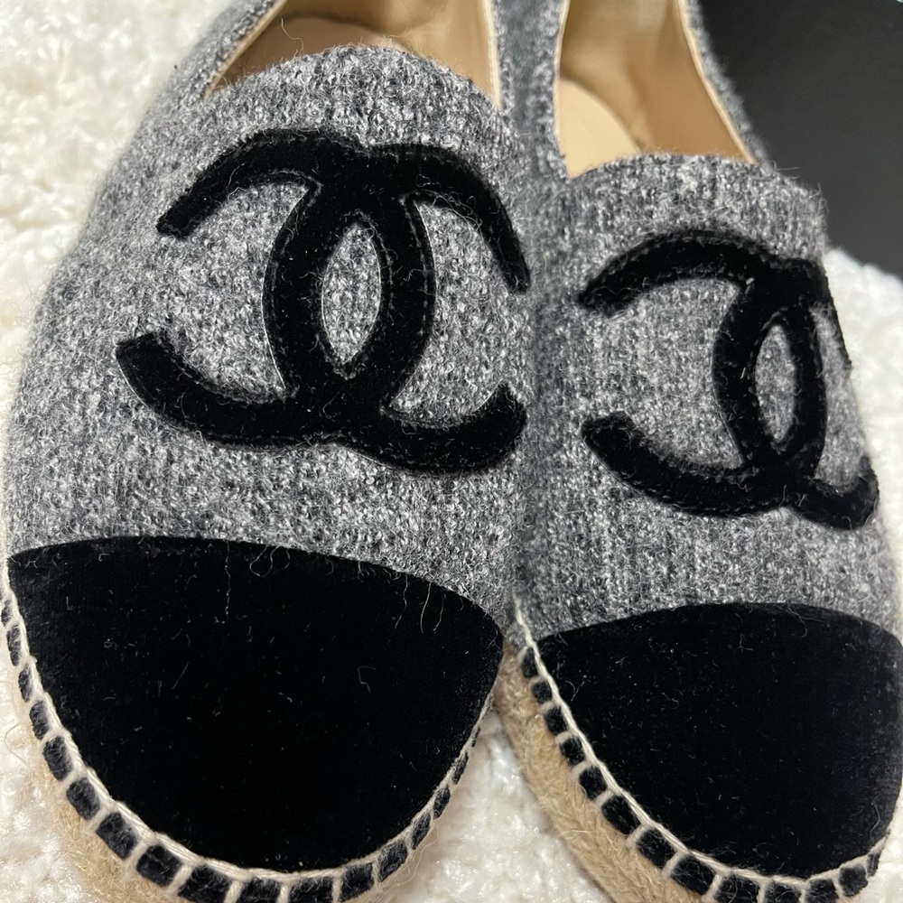 CHANEL 16A Black/Gray Espadrilles Sz. 37 - Picture 3 of 7